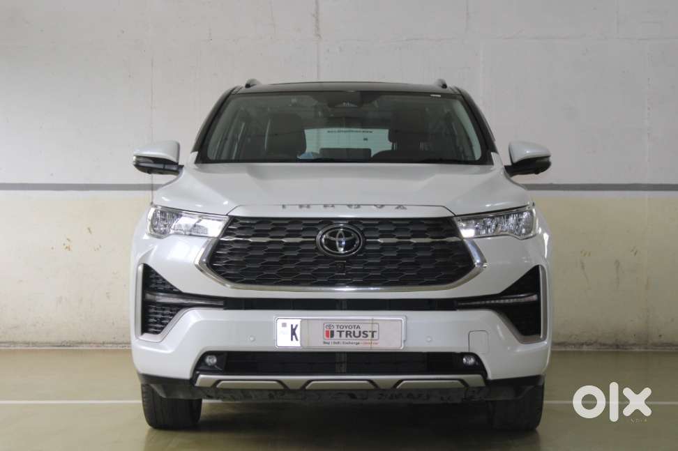 Toyota Innova Hycross 2.0 Zx (o) Hybrid 7 Str, 2023, Petrol
