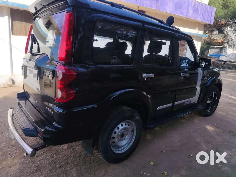 Mahindra Scorpio Classic 2023