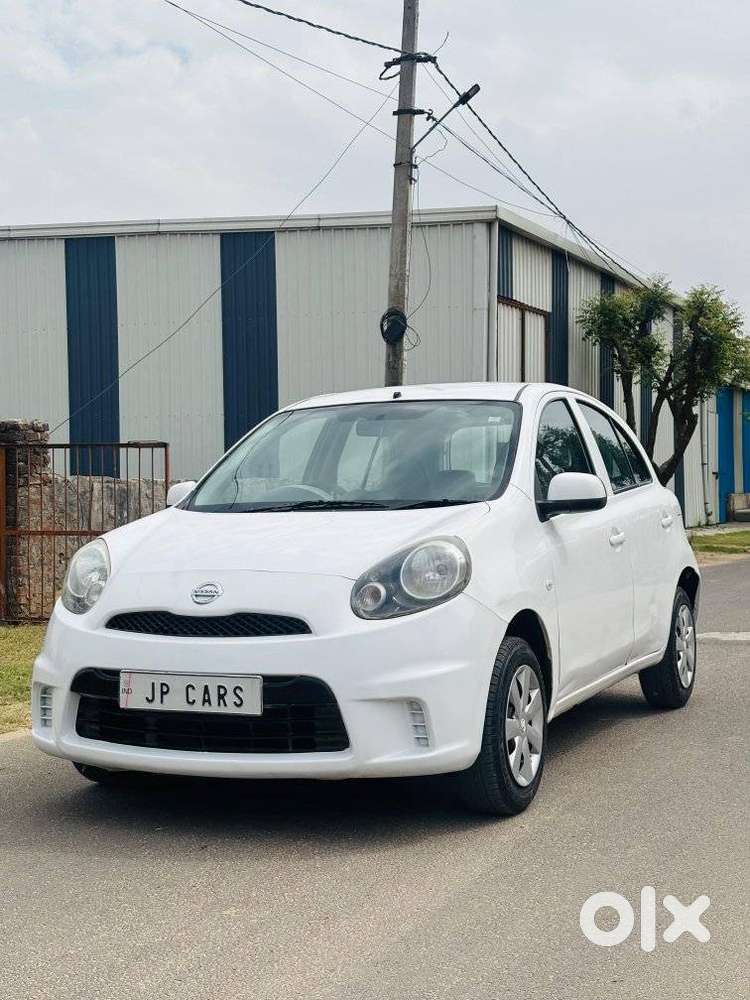 Nissan Micra Cvt Xv, 2015, Petrol