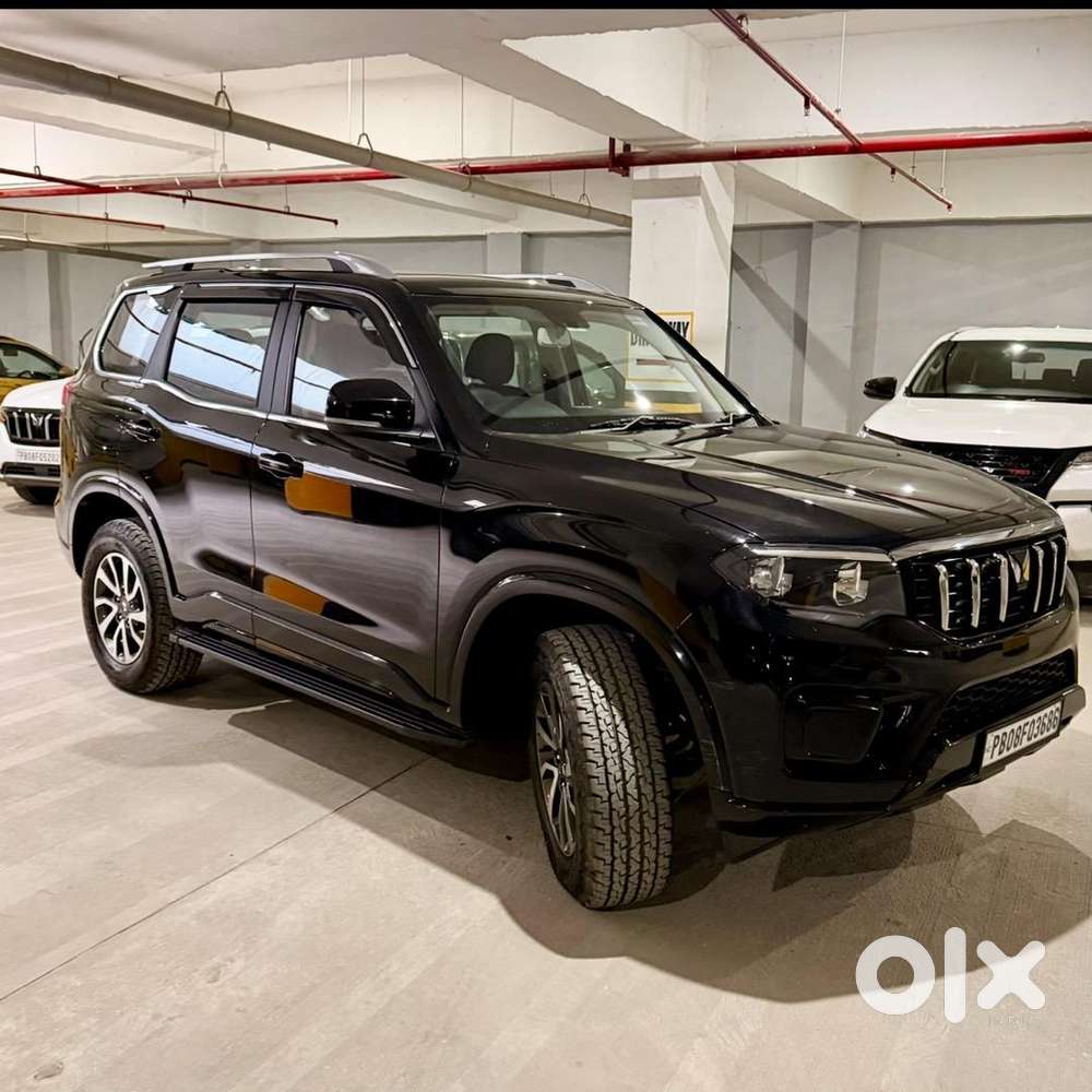 4600 Km / Scorpio N / Z2 Petrol / Base To Top