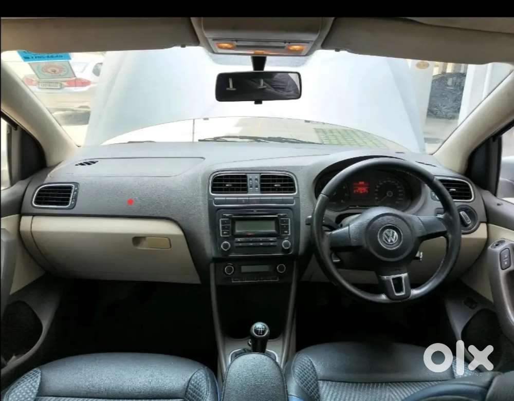 Volkswagen Vento Highline 2011 Petrol