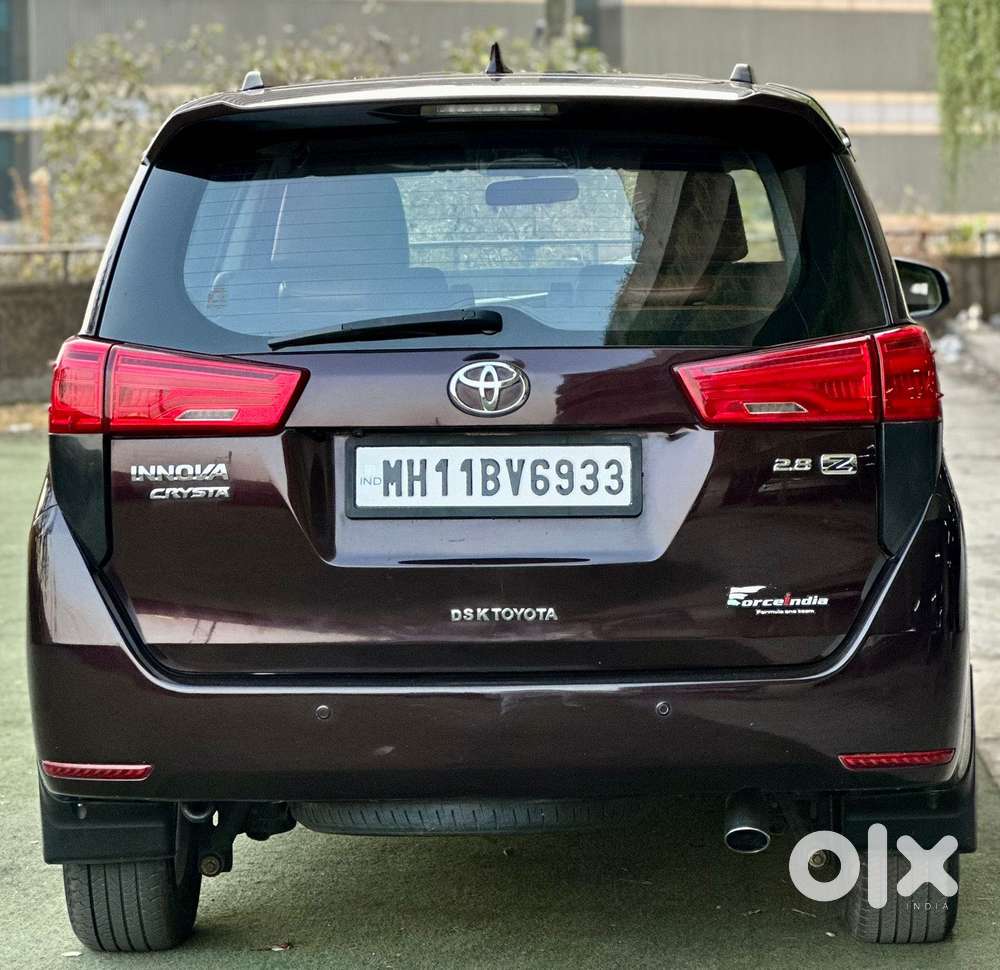 Toyota Innova Crysta