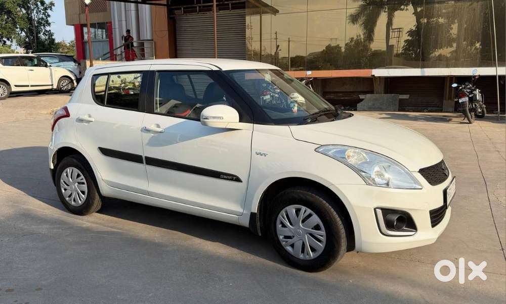 Maruti Suzuki Swift Vxi Abs Bsiv, 2016, Petrol