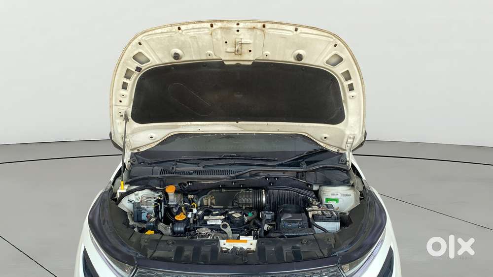 Tata Altroz 1.2 Xm Plus, 2022, Petrol