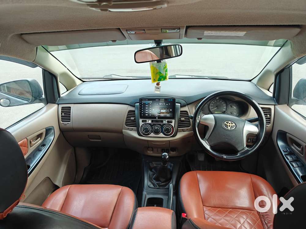 Toyota Innova 2.5 G (diesel) 8 Seater, 2016, Diesel