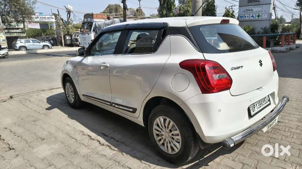 Maruti Suzuki Swift 2021 Petrol Showroom Condition