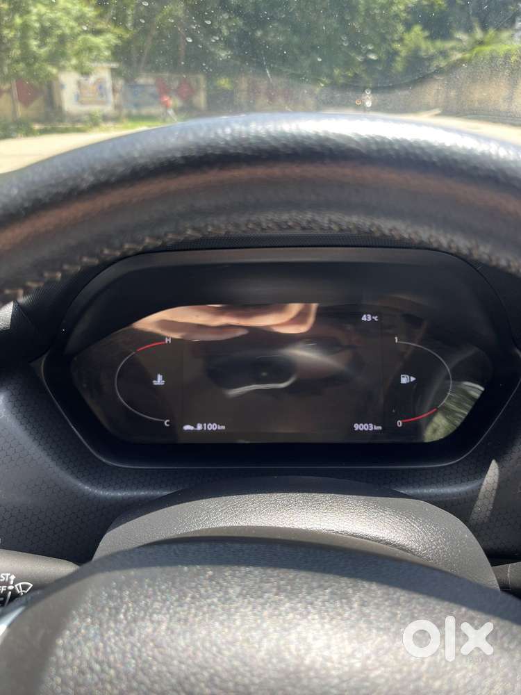 Nissan Magnite 1.0 Xv Premium Turbo Cvt, 2022, Petrol