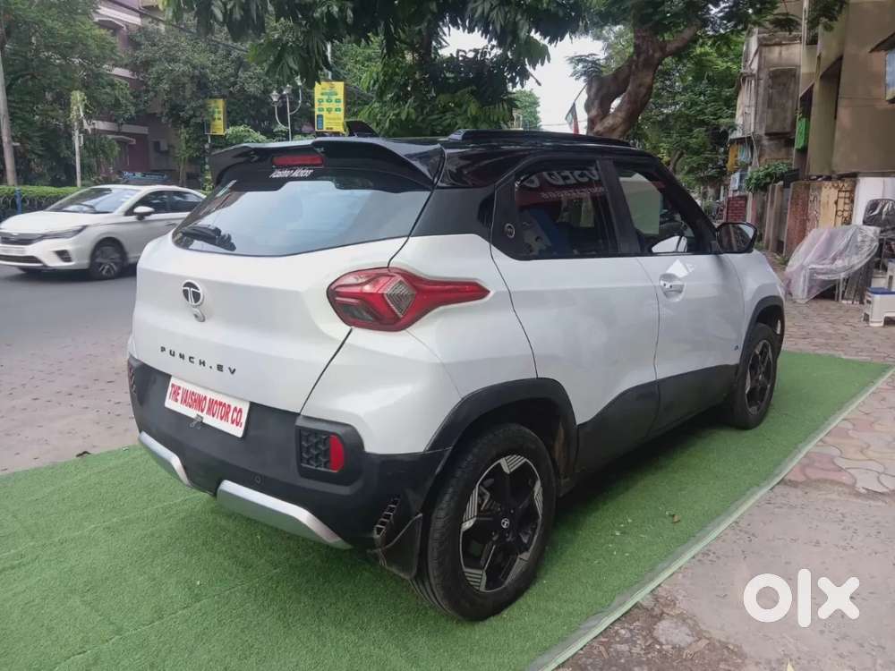 Tata Punch Ev Empowered Plus Lr, 2024, Electric