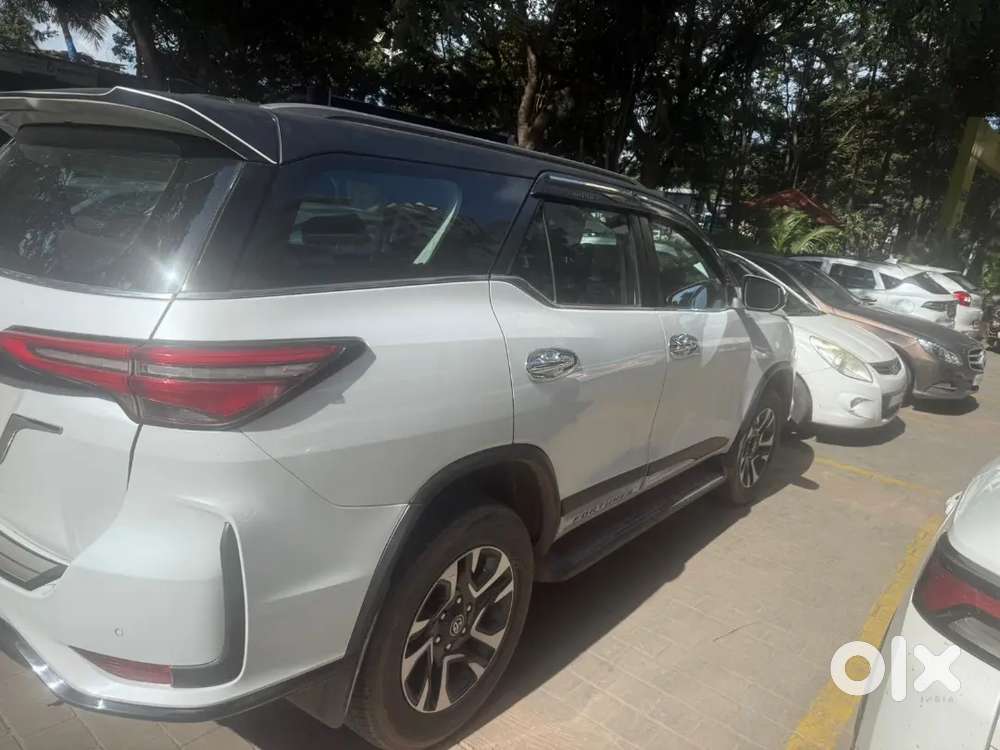 Toyota Fortuner Legender 2024 Diesel