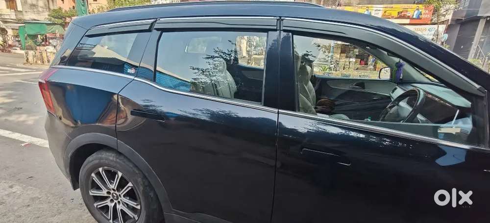 Mahindra Xuv700 2022 Diesel 100000 Km Driven