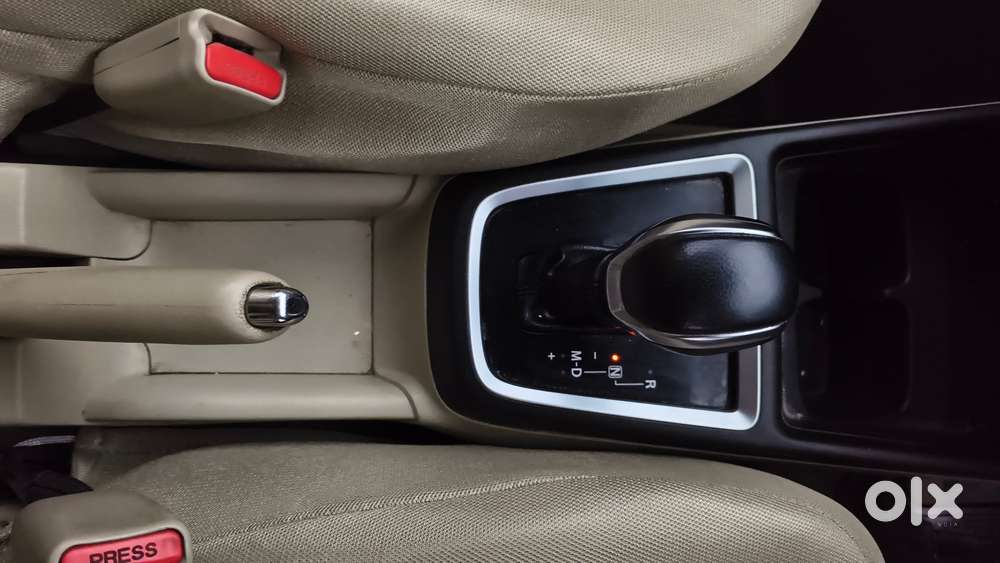 Maruti Suzuki Swift Dzire Zxi + Amt, 2018, Petrol