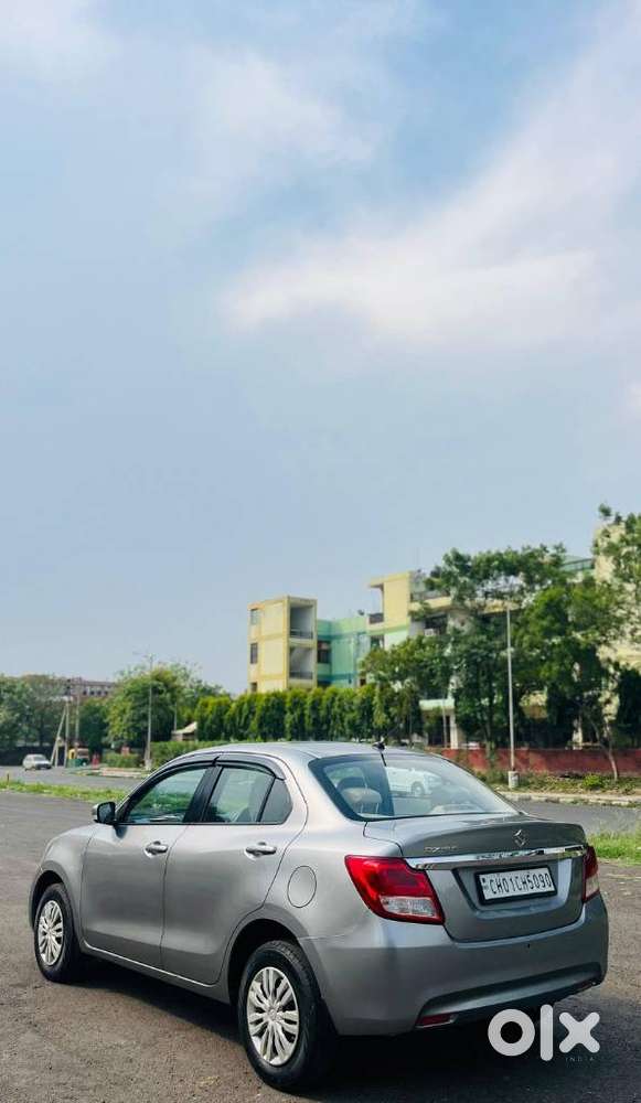 Maruti Suzuki Swift Dzire Vxi Optional, 2022, Petrol