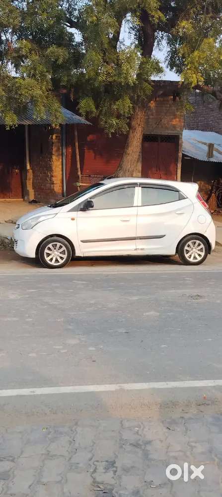 Hyundai Eon 2013 Lpg 130000 Km Driven