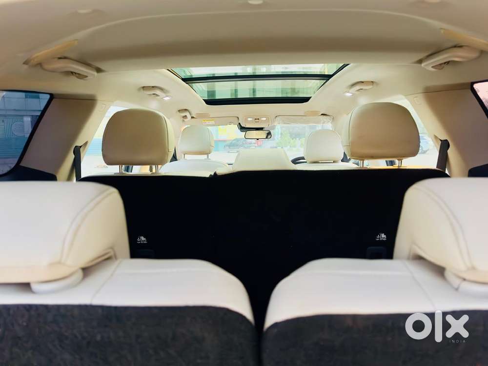 Mahindra Xuv700 2.2 Ax 7 Diesel At Luxury Pack Str Awd, 2022, Diesel