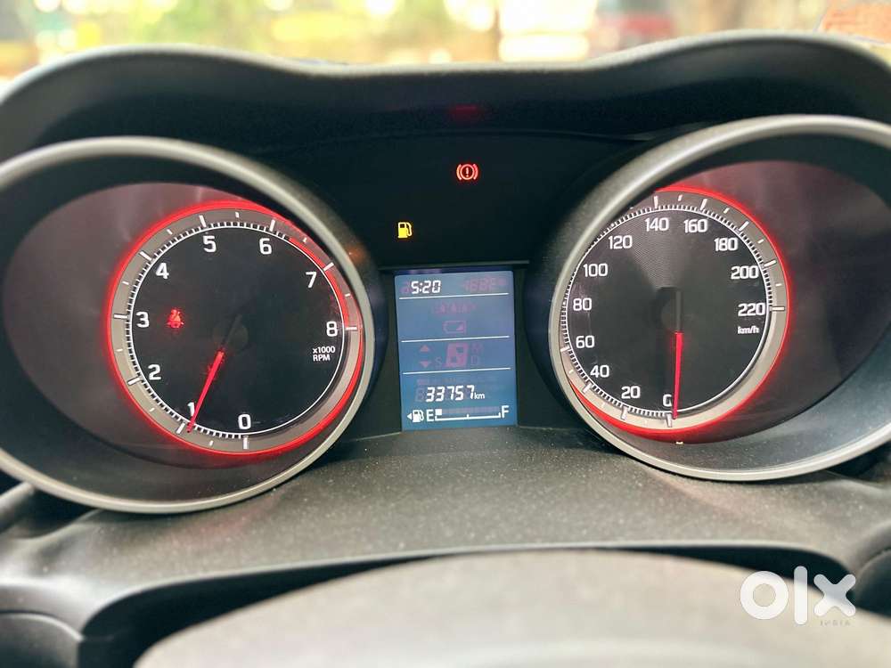 Maruti Suzuki Swift Vvt Vxi, 2022, Petrol