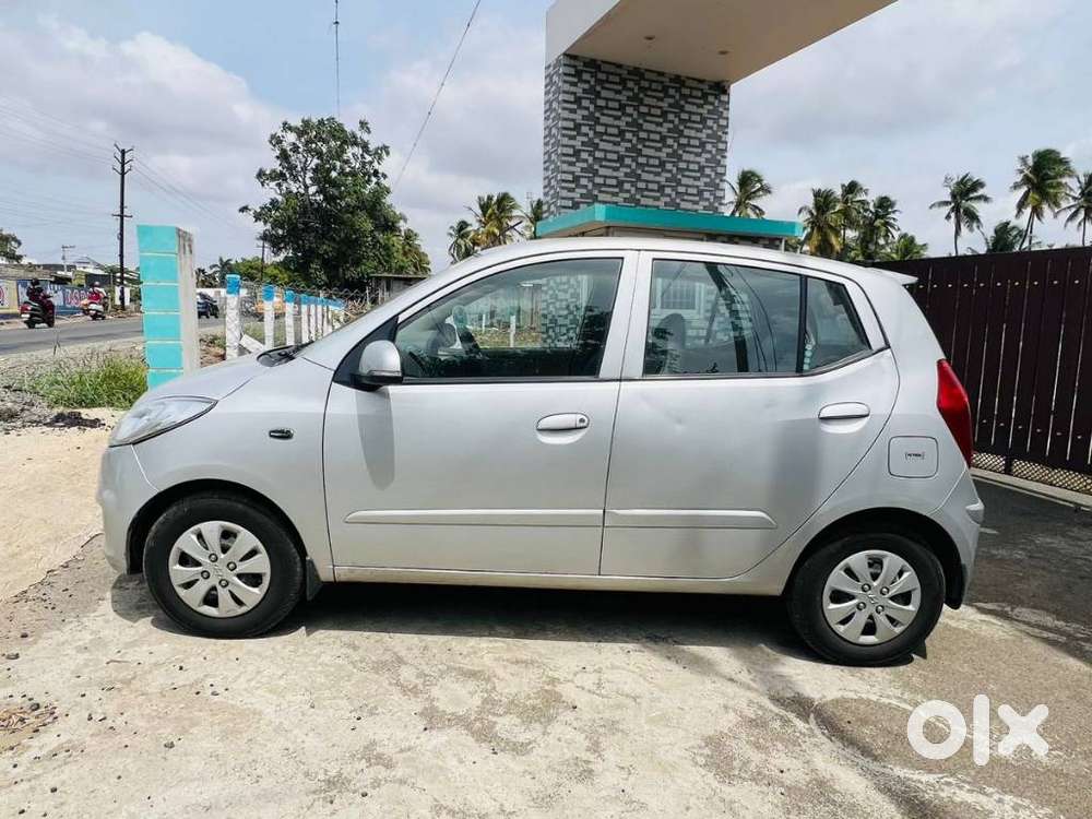 Hyundai I10 Sportz At, 2013, Petrol