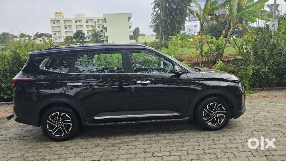 Kia Carens Luxury Plus Diesel Imt - Top End