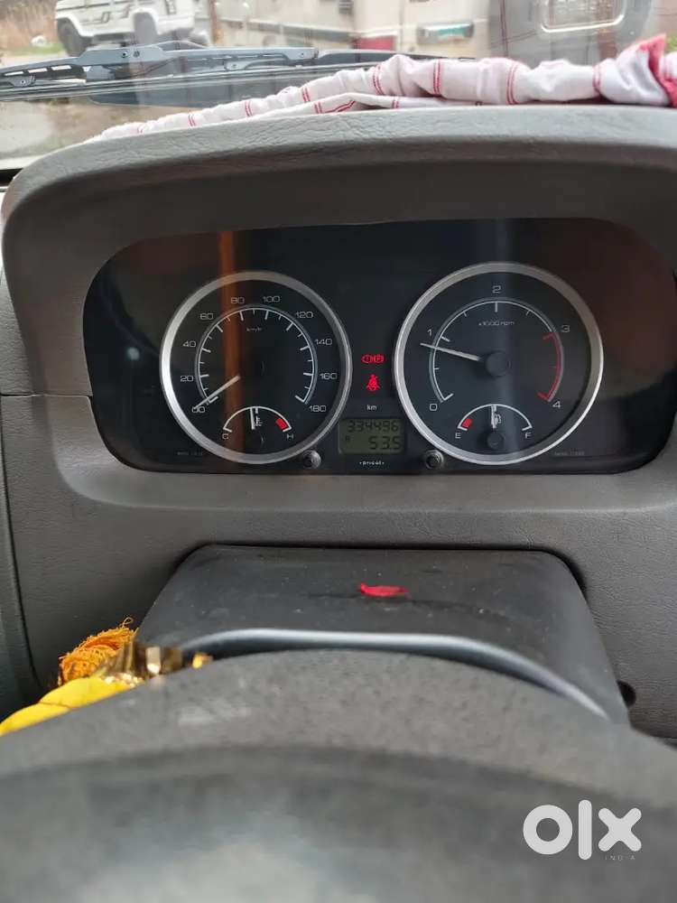 Tata Sumo Gold 2013