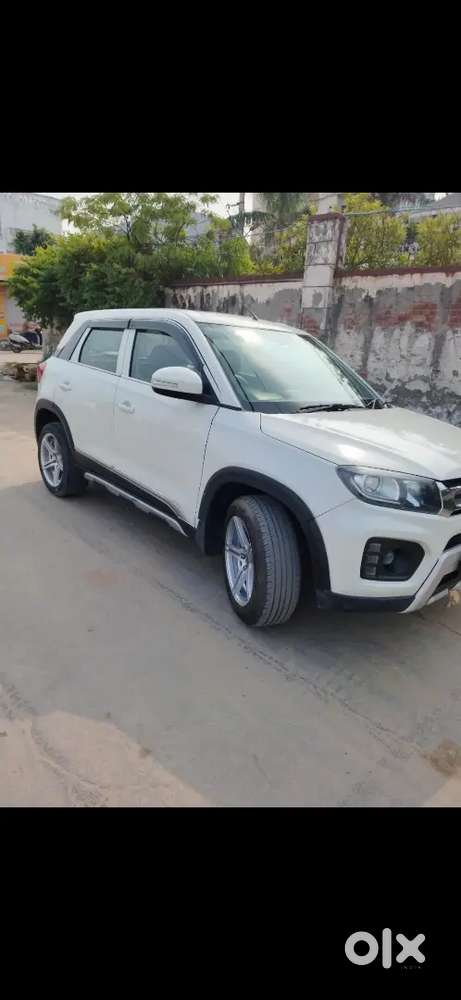 Maruti Suzuki Brezza Lxi 2021