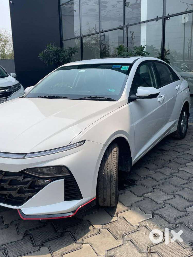 Hyundai Verna 1.5 Sx (o) Ivt, 2025, Petrol