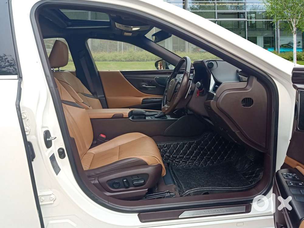 Lexus Es 300h Luxury, 2021, Petrol