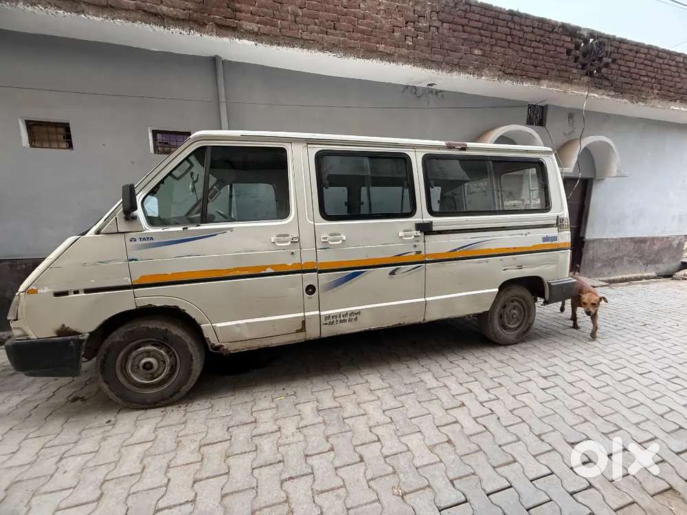 Tata Winger Deluxe 2012