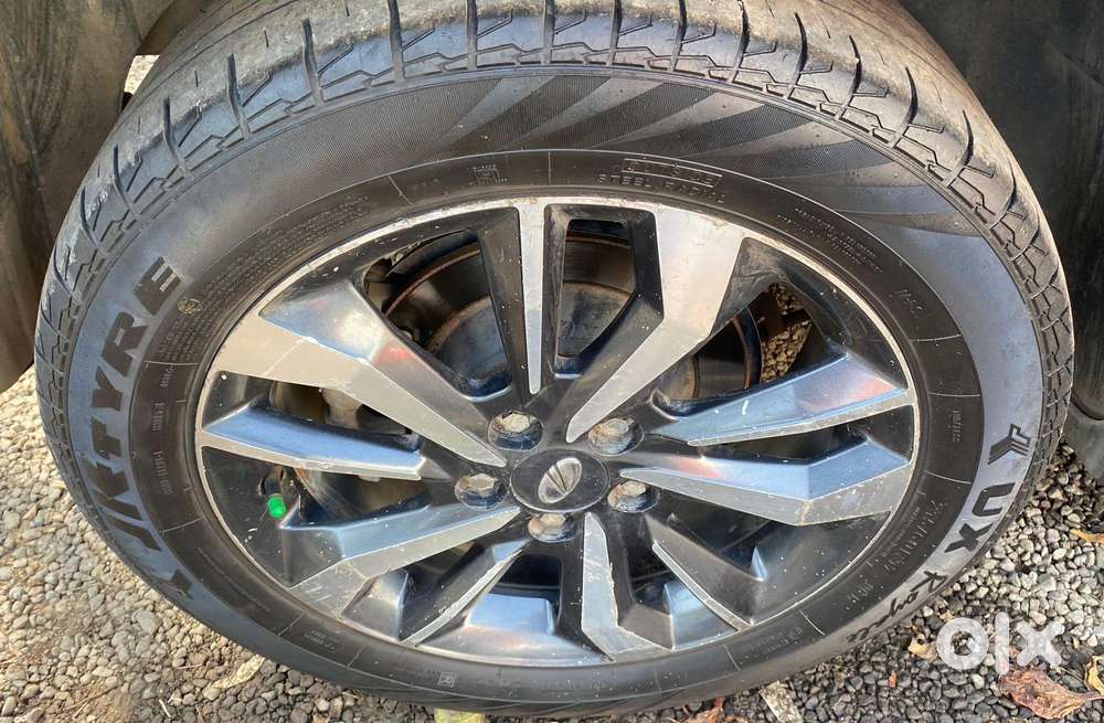 Mahindra Xuv300 W8 Option Diesel, 2019, Diesel