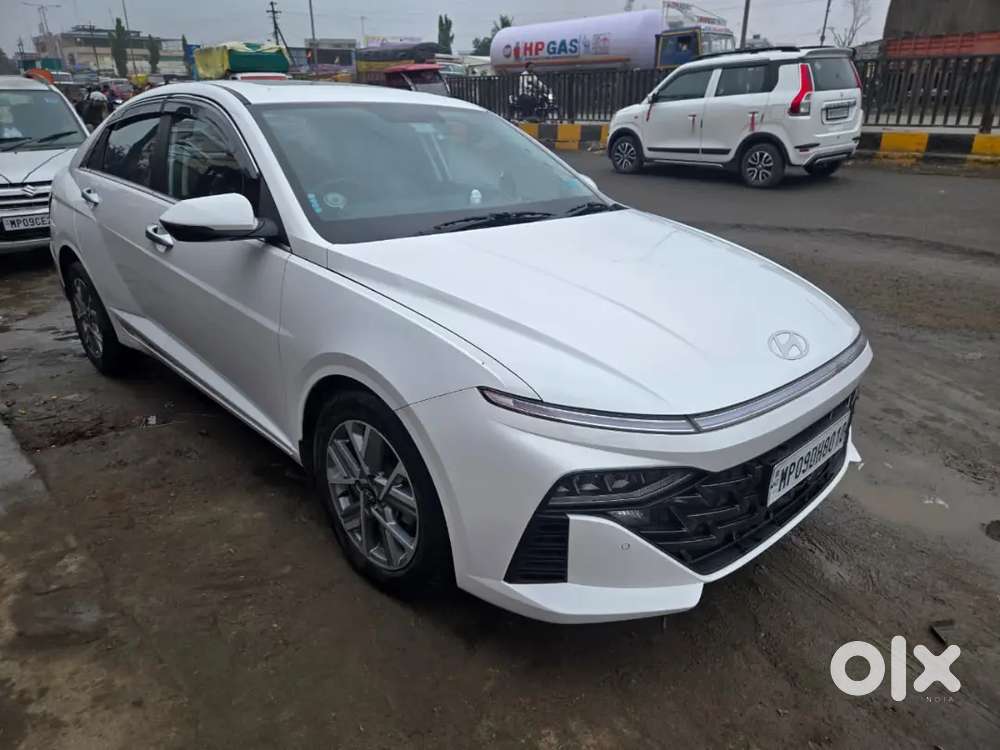 Hyundai Verna 1.5 Mpi 2024