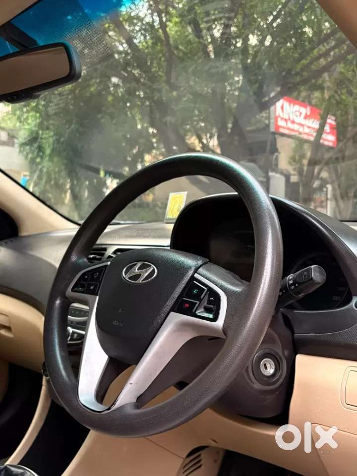 Hyundai Verna 1.6 Ex Vtvt, 2012, Petrol