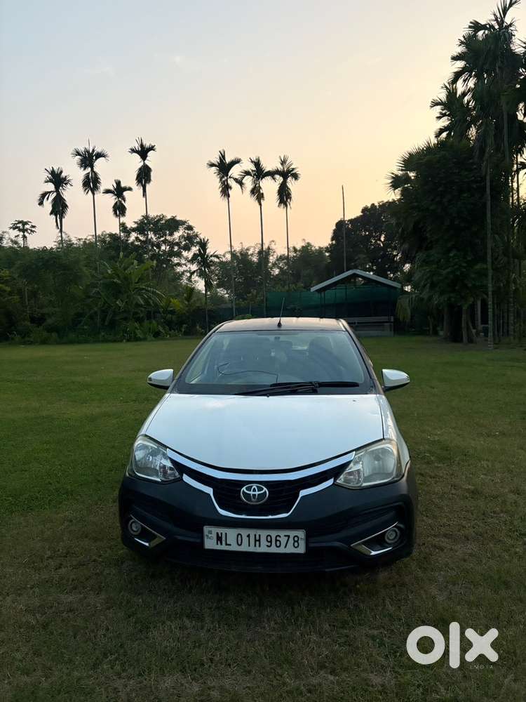 Toyota Etios Liva Petrol 2015