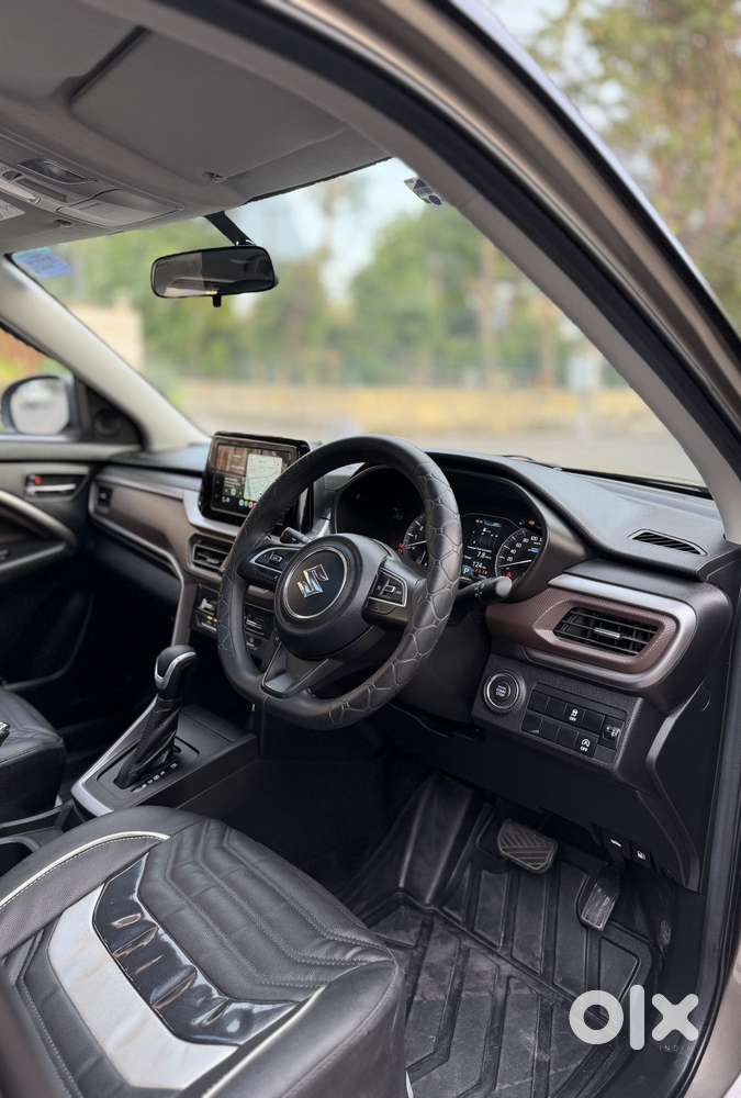 Maruti Suzuki Brezza 1.5 Zxi At Smart Hybrid, 2025, Petrol