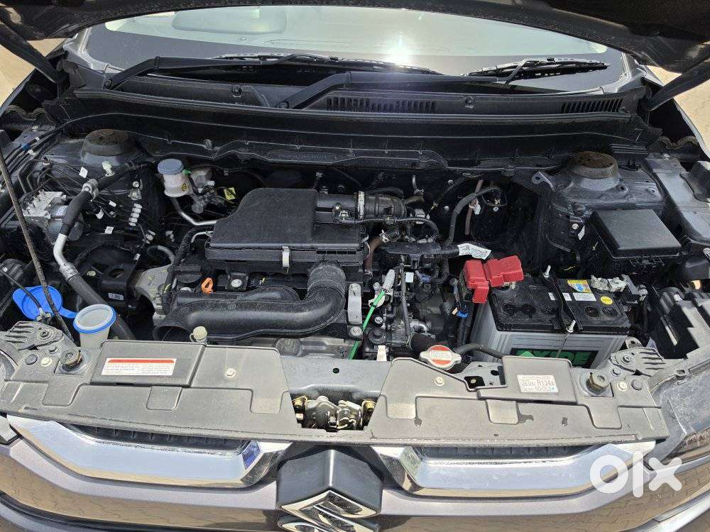Maruti Suzuki Brezza 1.5 Zxi At Smart Hybrid Dual Tone, 2025, Petrol