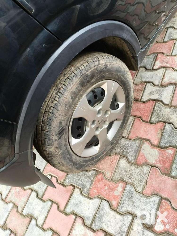 Mahindra Petrol Car 2023