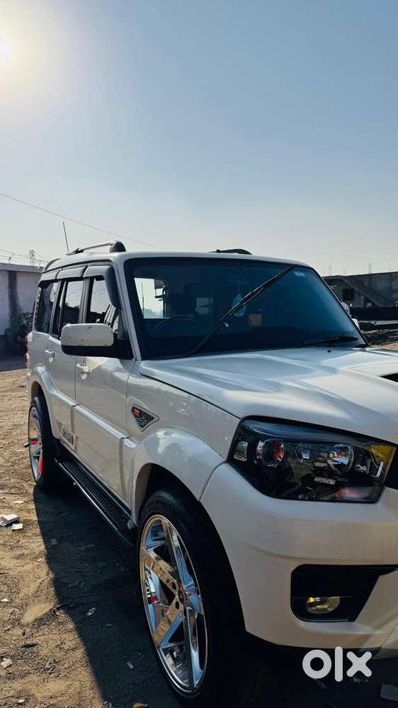 Mahindra Diesel Car 2018