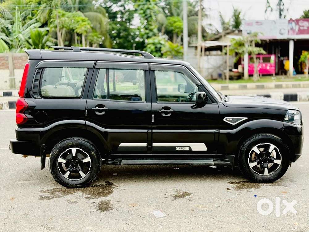 Mahindra Scorpio Classic 2023 Diesel 29000 Km Driven