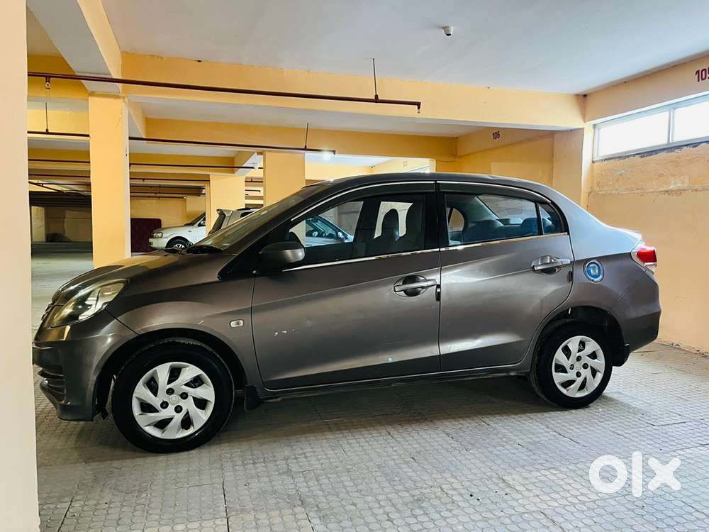 Honda Amaze 2015 Diesel Well Maintained