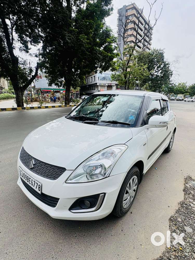 Maruti Suzuki Swift Vxi Optional, 2017, Cng & Hybrids