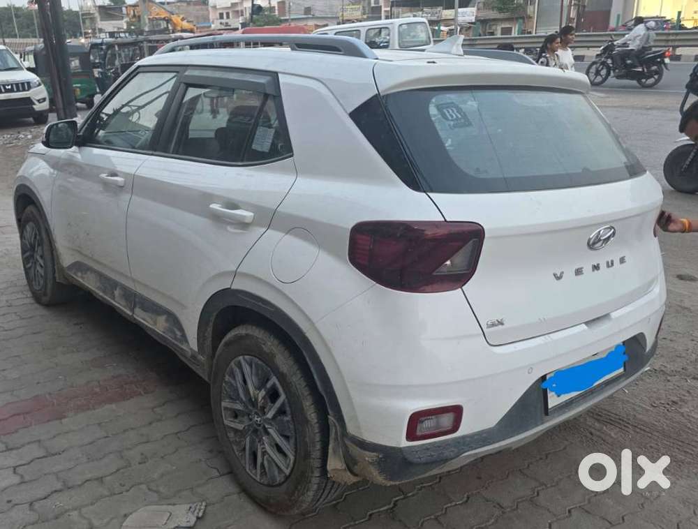 Hyundai Venue_diesel_2021_85000kms