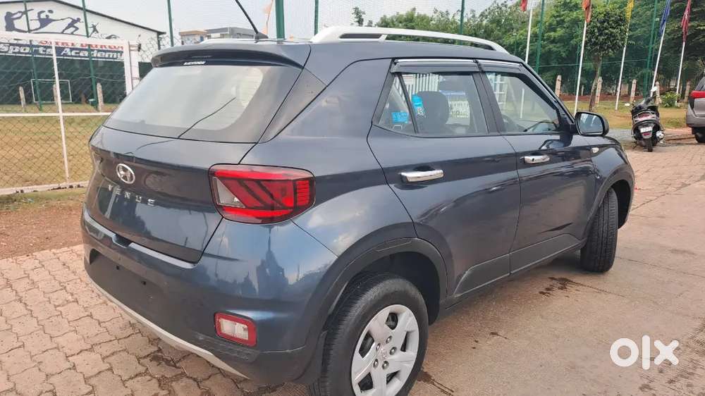 Hyundai Venue 2020 Diesel 111000 Km Driven