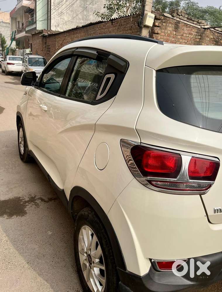 Mahindra Kuv100
