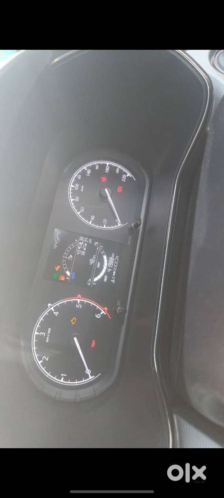 Tata Safari Xt+ Dark 2022