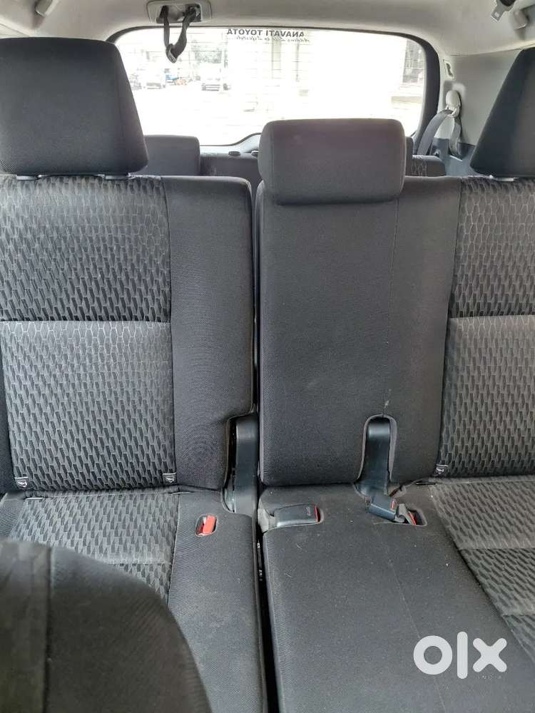 Toyota Innova Crysta Diesel 2016 No 11 Mahino