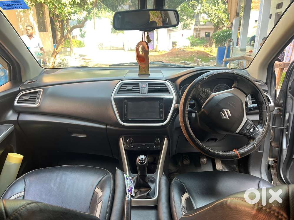 Maruti Suzuki S-cross 2016 Diesel Well Maintained