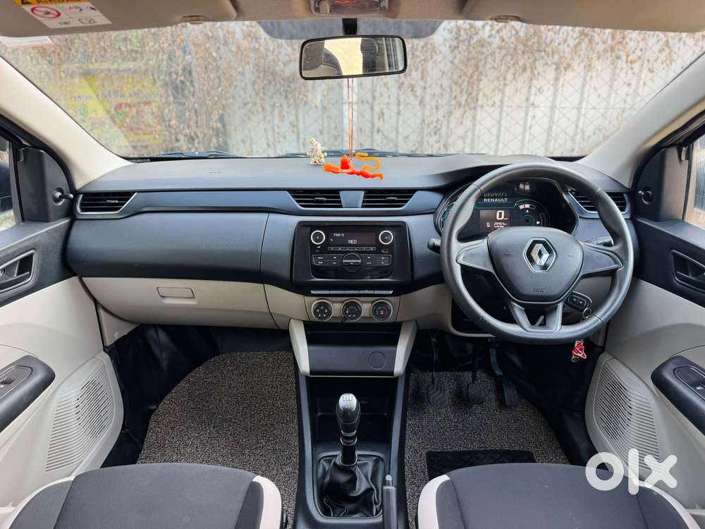 Renault Triber Rxl, 2023, Petrol