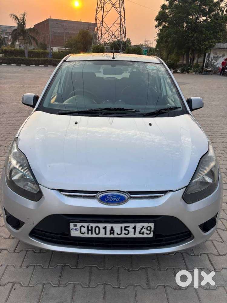 Ford Figo, 2011, Petrol