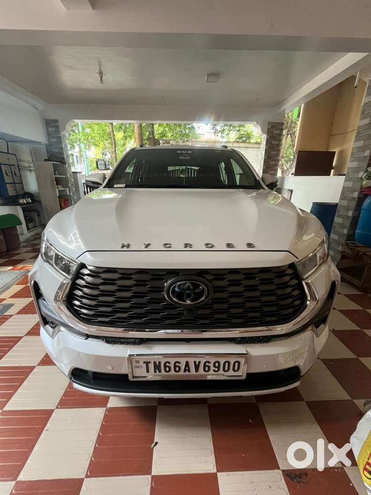 Toyota Innova Hycross 2025 Hybrid