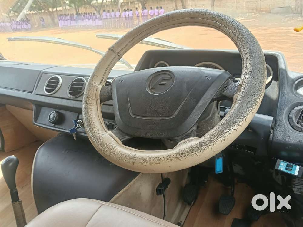 Force Motors One 4x2 6 Seating, 2015, Diesel