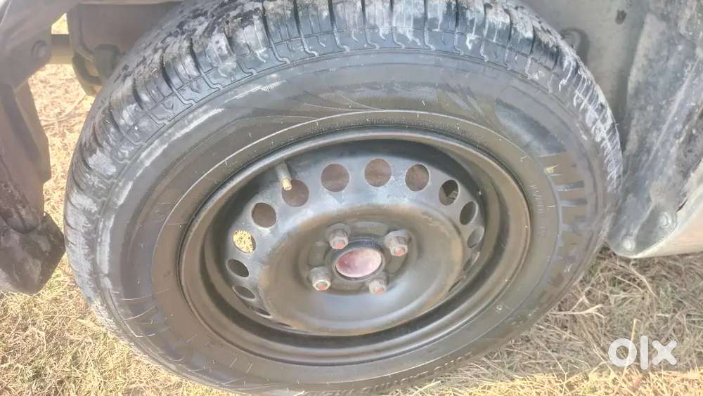 Maruti Suzuki Swift Dzire 2015