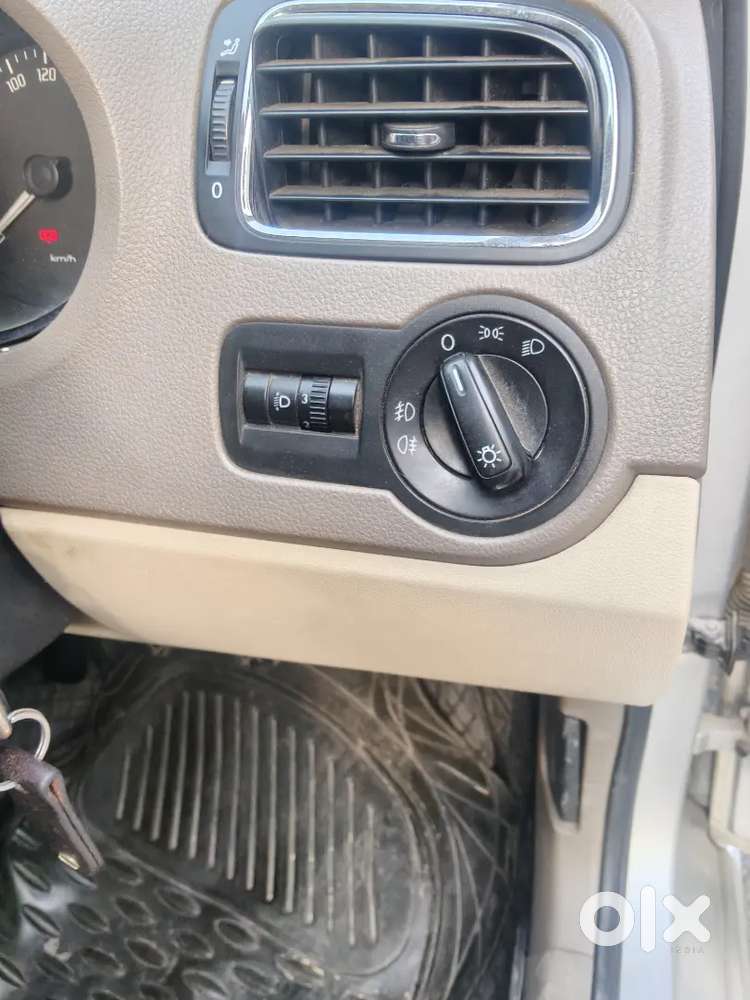 Skoda Rapid 2014 Diesel 98000 Km Driven