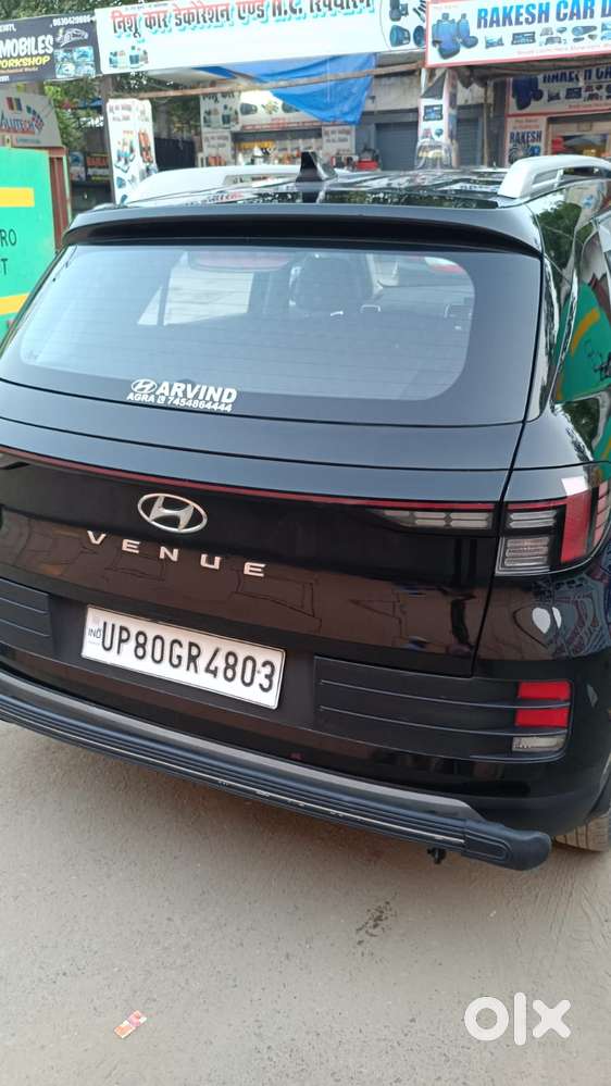 Hyundai Venue Sx Mt, 2023, Petrol